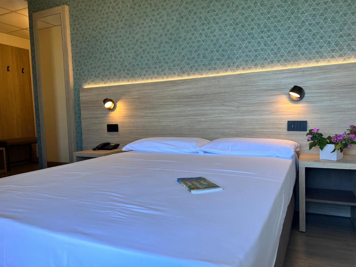 Hotel Gardenia Romano Canavese Zewnętrze zdjęcie