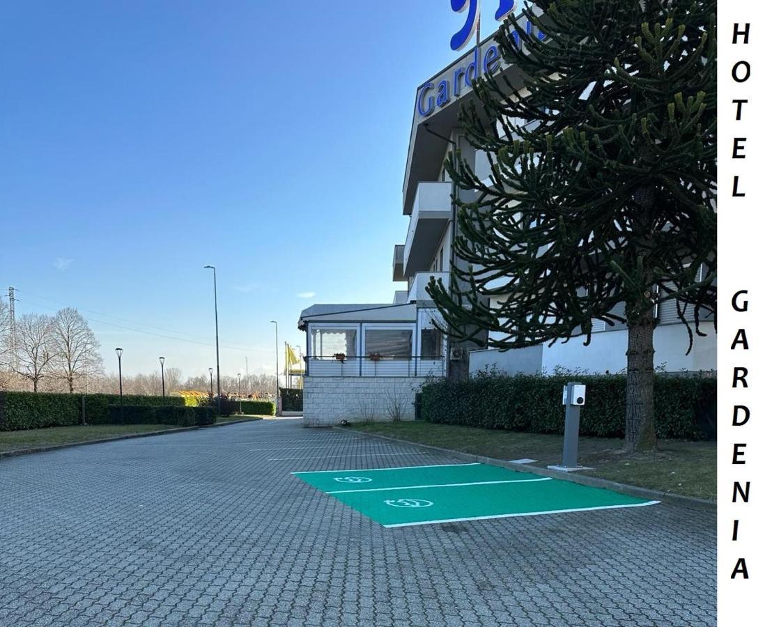 Hotel Gardenia Romano Canavese Zewnętrze zdjęcie