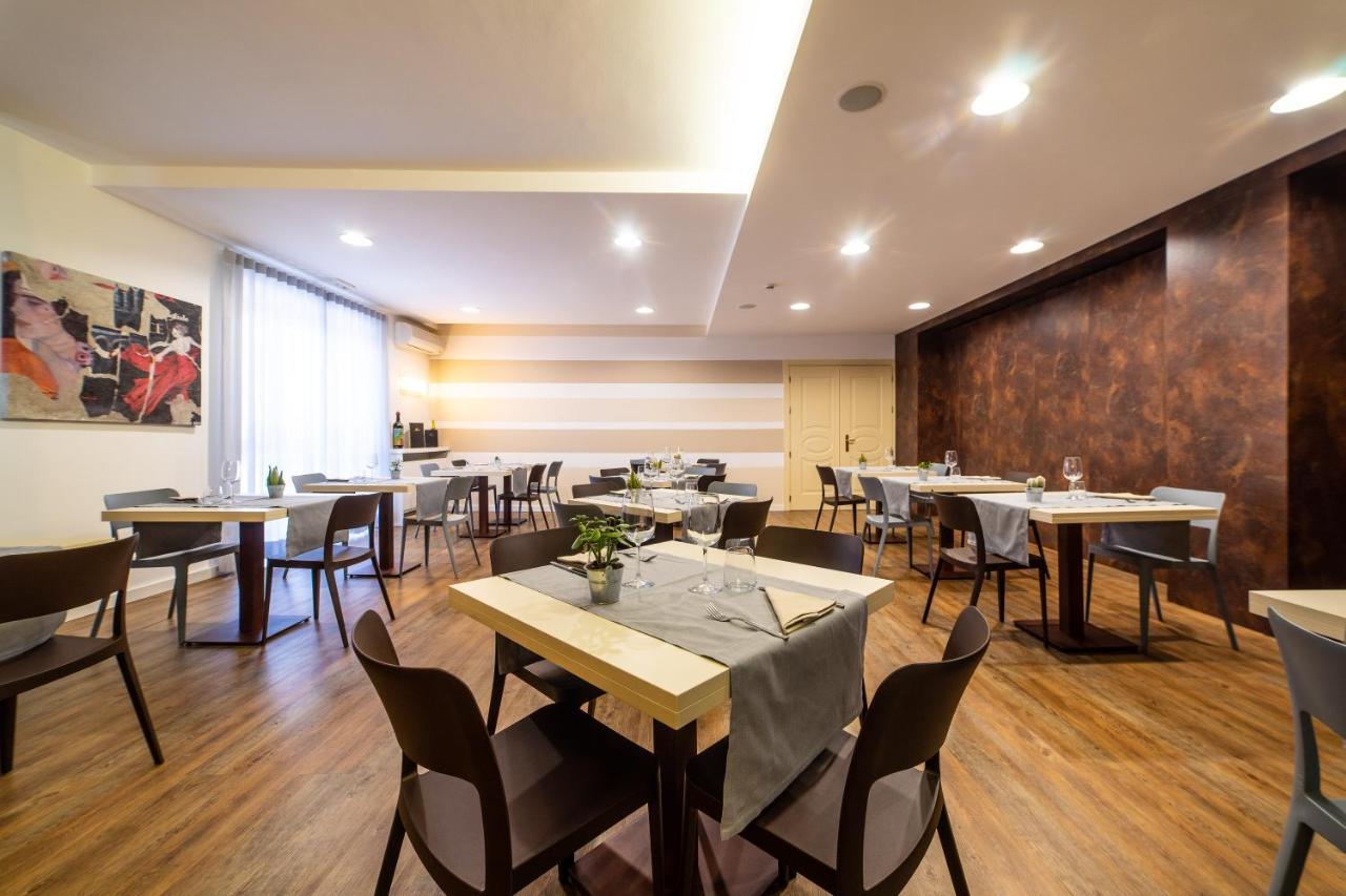 Hotel Gardenia Romano Canavese Zewnętrze zdjęcie